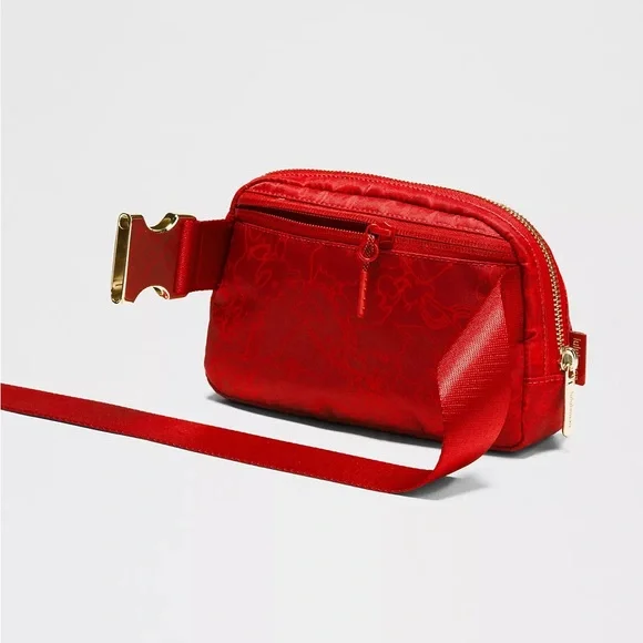 NWT Lululemon Lunar New Year Everywhere Belt Bag 1L, Year of the Snake Red - Picture 4 of 11